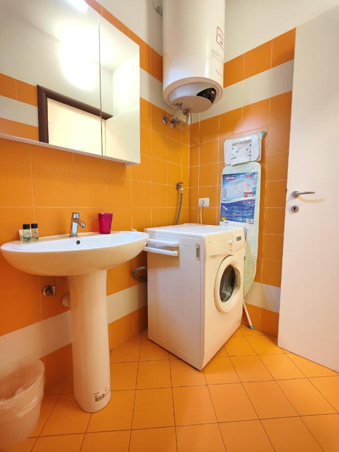 Hostdomus - Terry Suite Турин Экстерьер фото