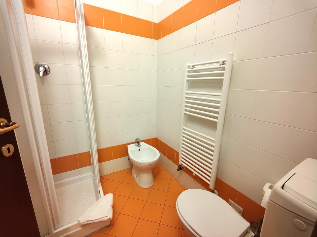 Hostdomus - Terry Suite Турин Экстерьер фото